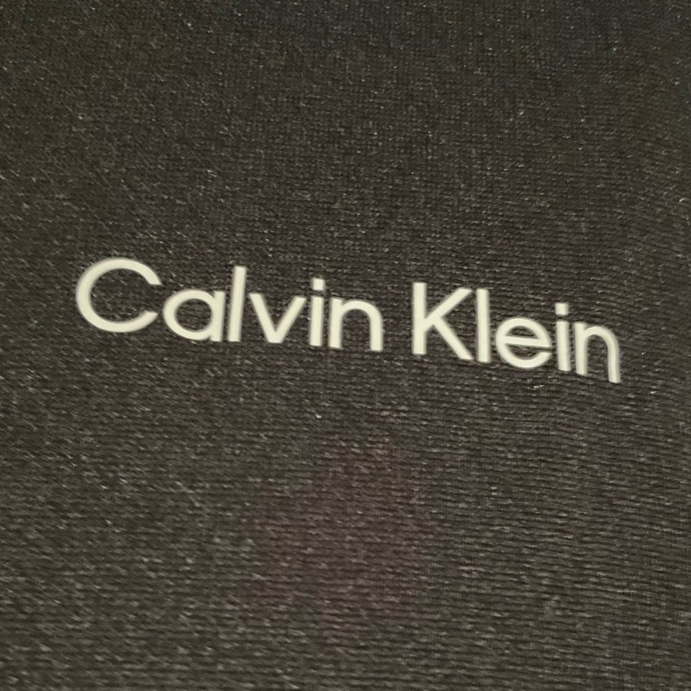Calvin Klein rash guard XL black long sleeve top UPF 40+ Protection - Picture 4 of 5